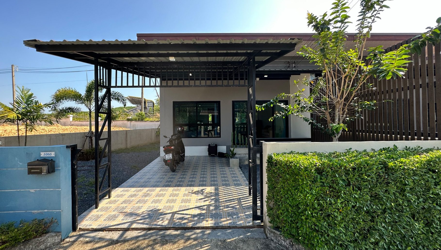 Twin-House-01